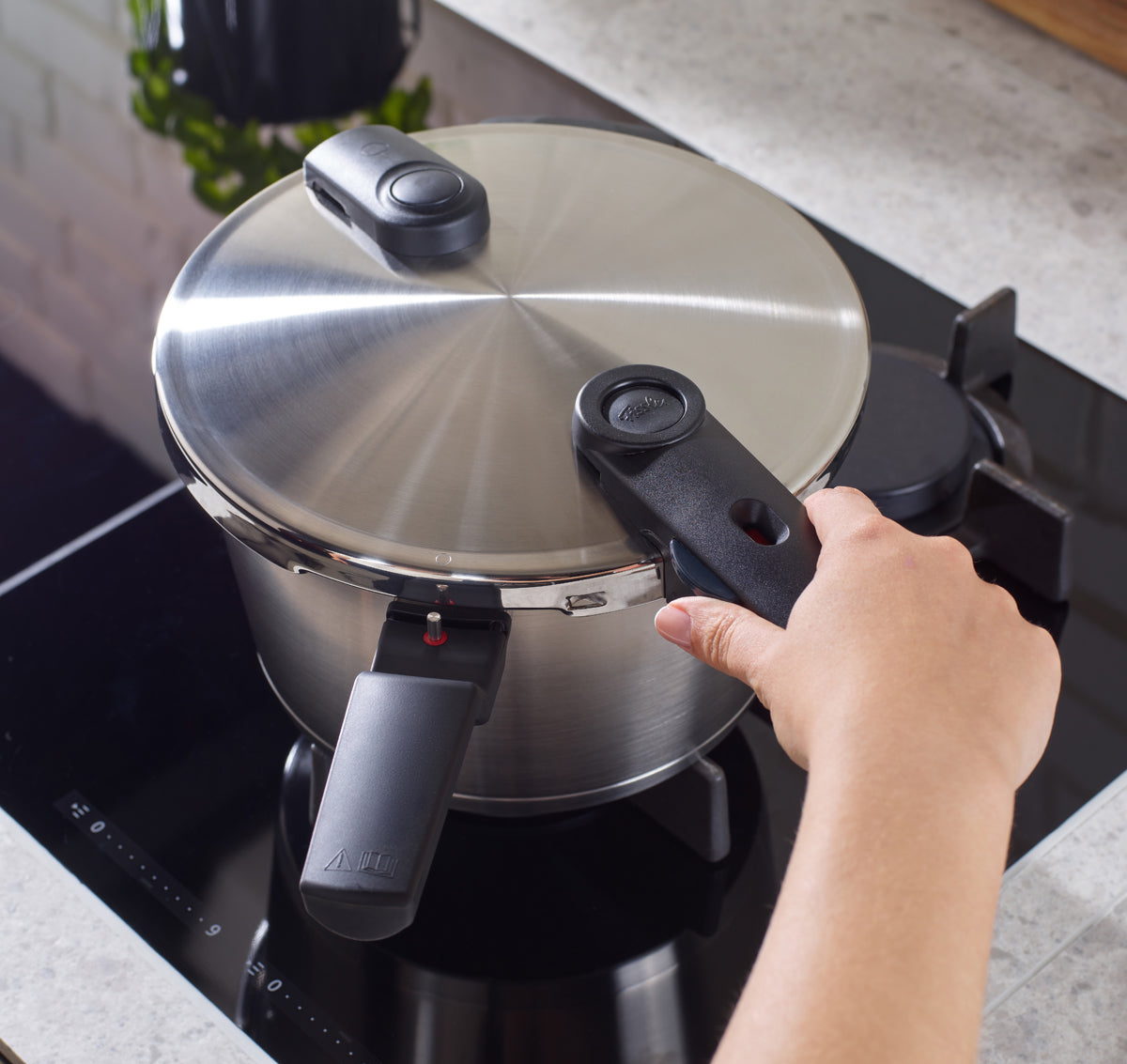 AST_2922995;ba244f5f640f16aa2dc1cc6398d08619;SI_2770234