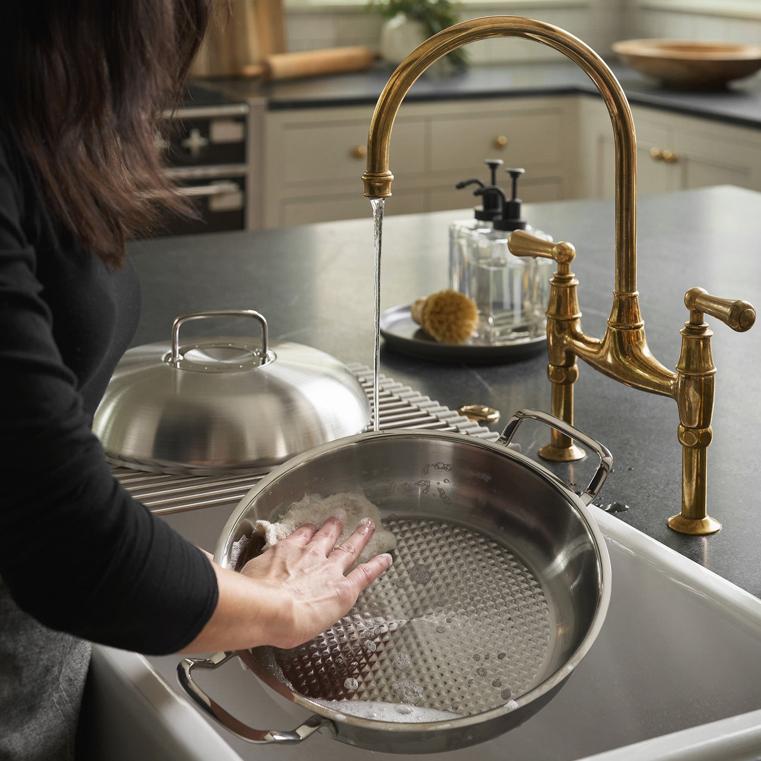 AST_2305200;84739fc884c365783fec58d540c9eedb;SI_1058016,SI_1091064,PROD_1106434