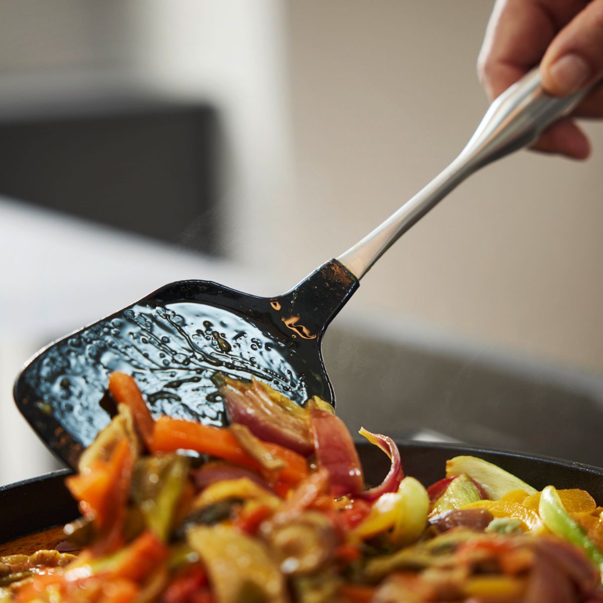 Fissler Essential® Silicone Wok Turner | Fissler