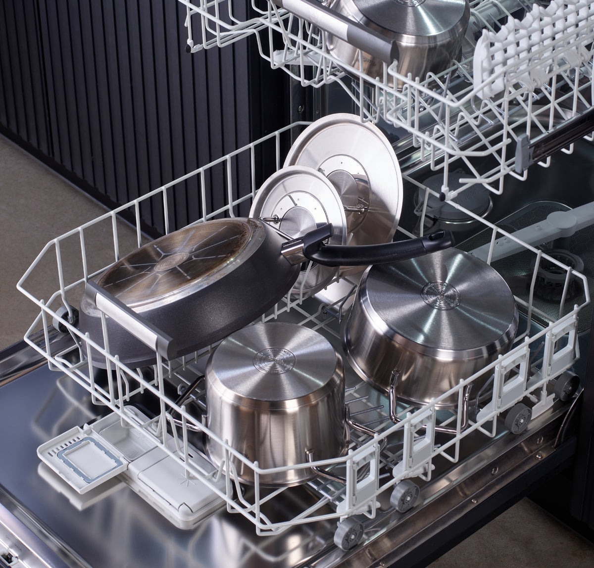 Fissler Pure Collection Rondeau with Metal Lid | Fissler